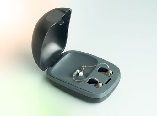 Praktische Ladestation für ein HdO-Hörgerät